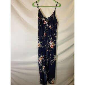 WOMENS SIZE MEDIUM WALK THROUGH‎ DRESS SHORTS UNDERNEATH SLEEVELESS 10/12